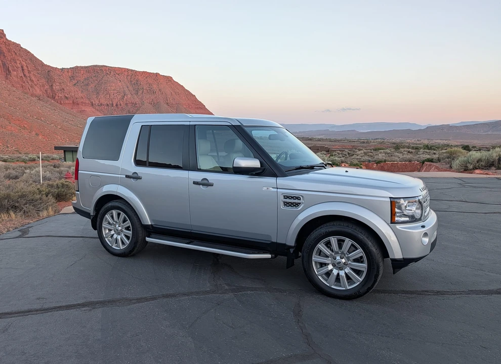 2012 Land Rover Discovery 4th Gen - Image 19 of 31