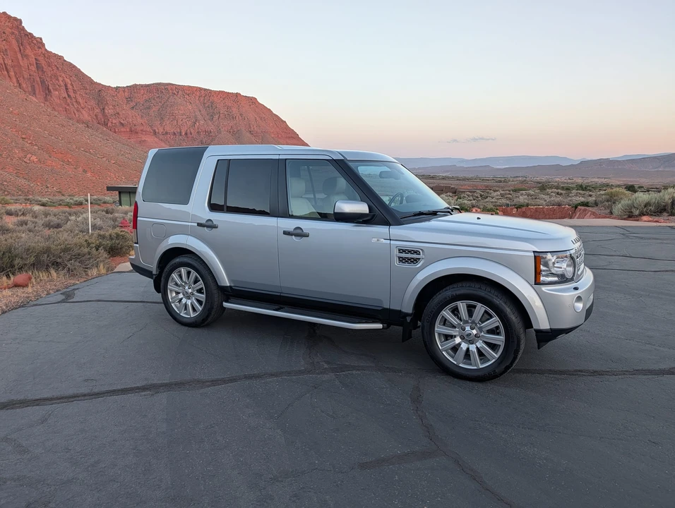 2012 Land Rover Discovery 4th Gen - Image 18 of 31
