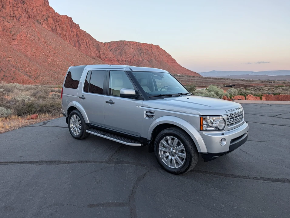 2012 Land Rover Discovery 4th Gen - Image 17 of 31