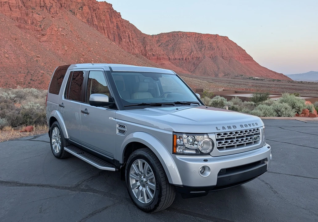 2012 Land Rover Discovery 4th Gen - Image 15 of 31