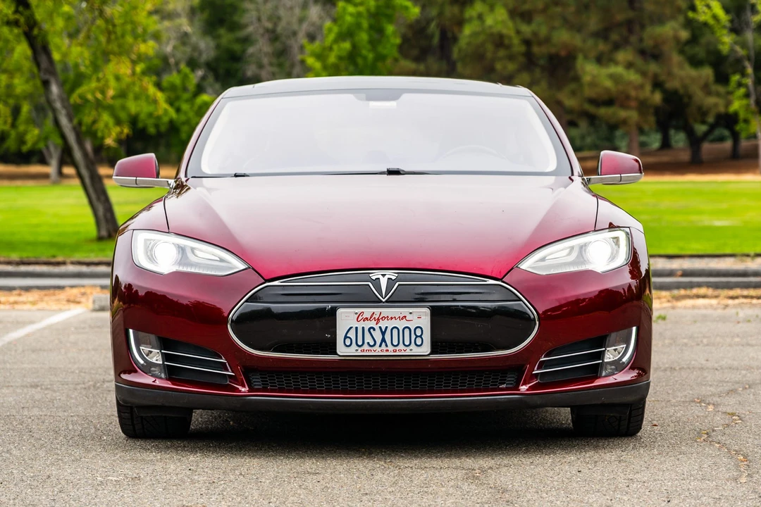 2012 Tesla Model S - Image 9 of 31