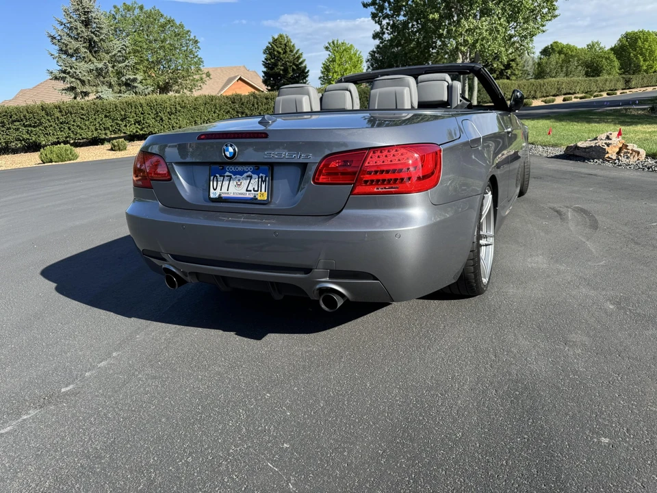 2013 BMW E93 335i Convertible - Image 16 of 31