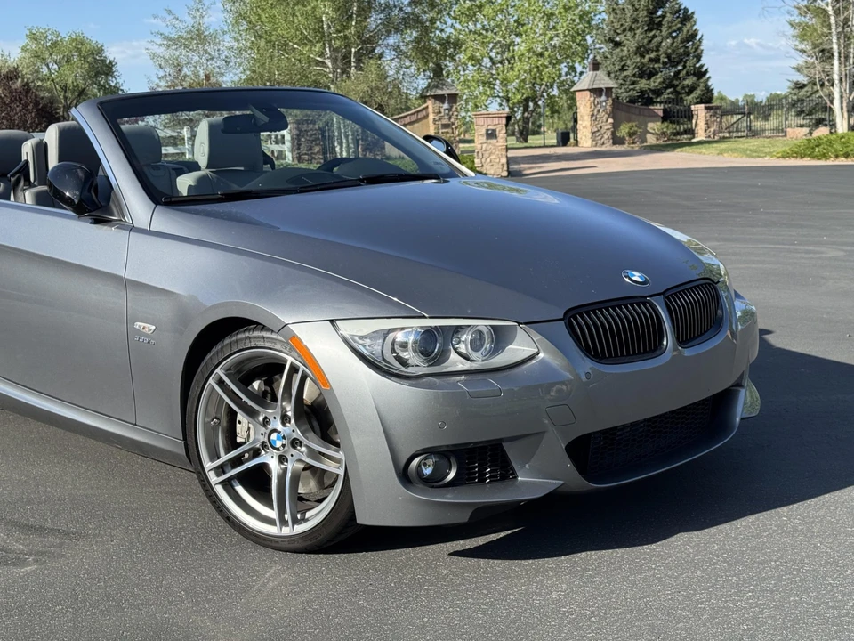 2013 BMW E93 335i Convertible - Image 21 of 31