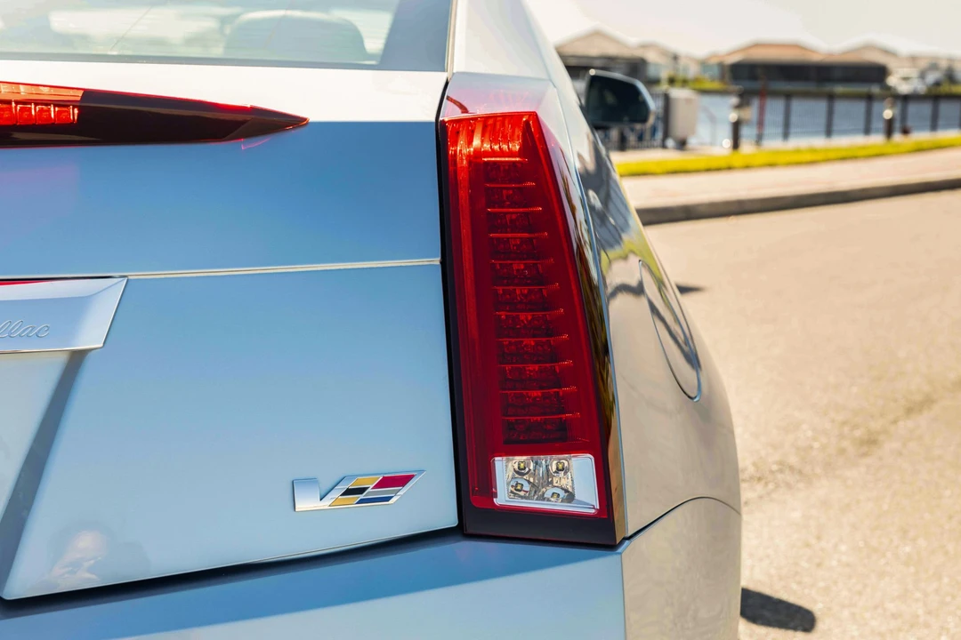 2013 Cadillac CTS-V 2nd Gen - Image 15 of 31