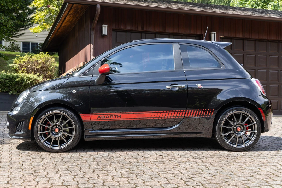 2013 Fiat Abarth 500 - Image 10 of 31