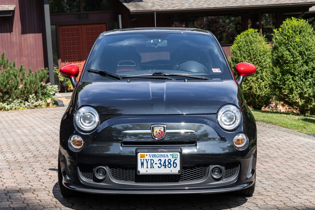 2013 Fiat Abarth 500 - Image 2 of 31