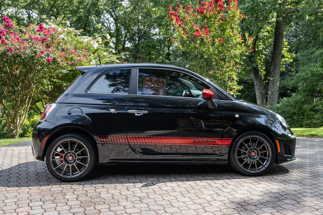 2013 Fiat Abarth 500 - Image 5 of 31