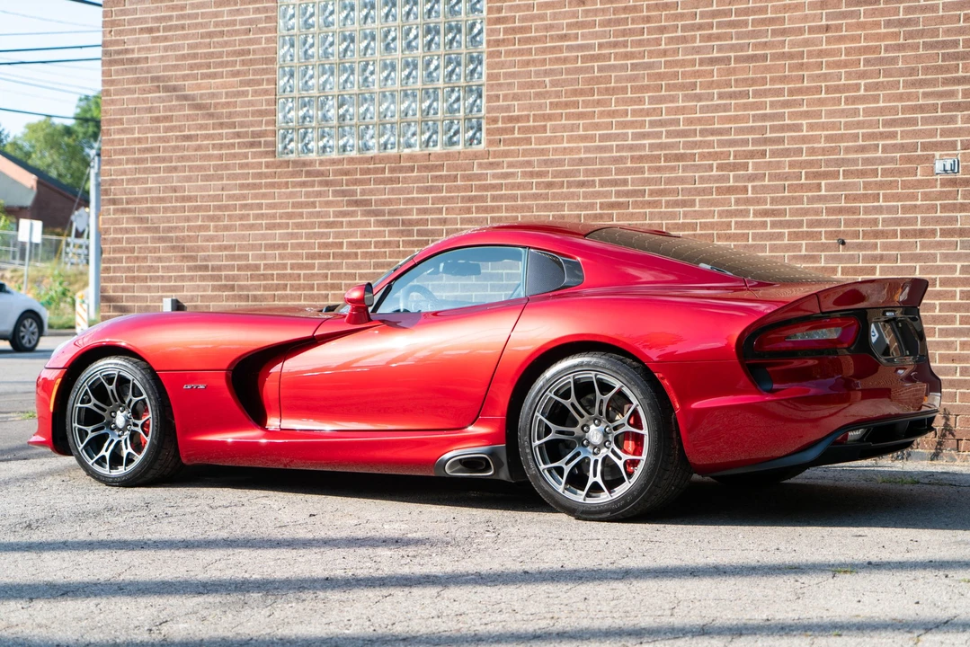 2013 Dodge Viper 5th Gen - Image 10 of 31