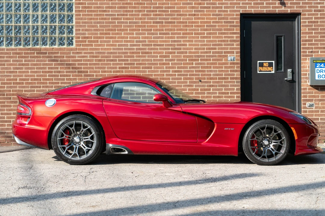 2013 Dodge Viper 5th Gen - Image 17 of 31
