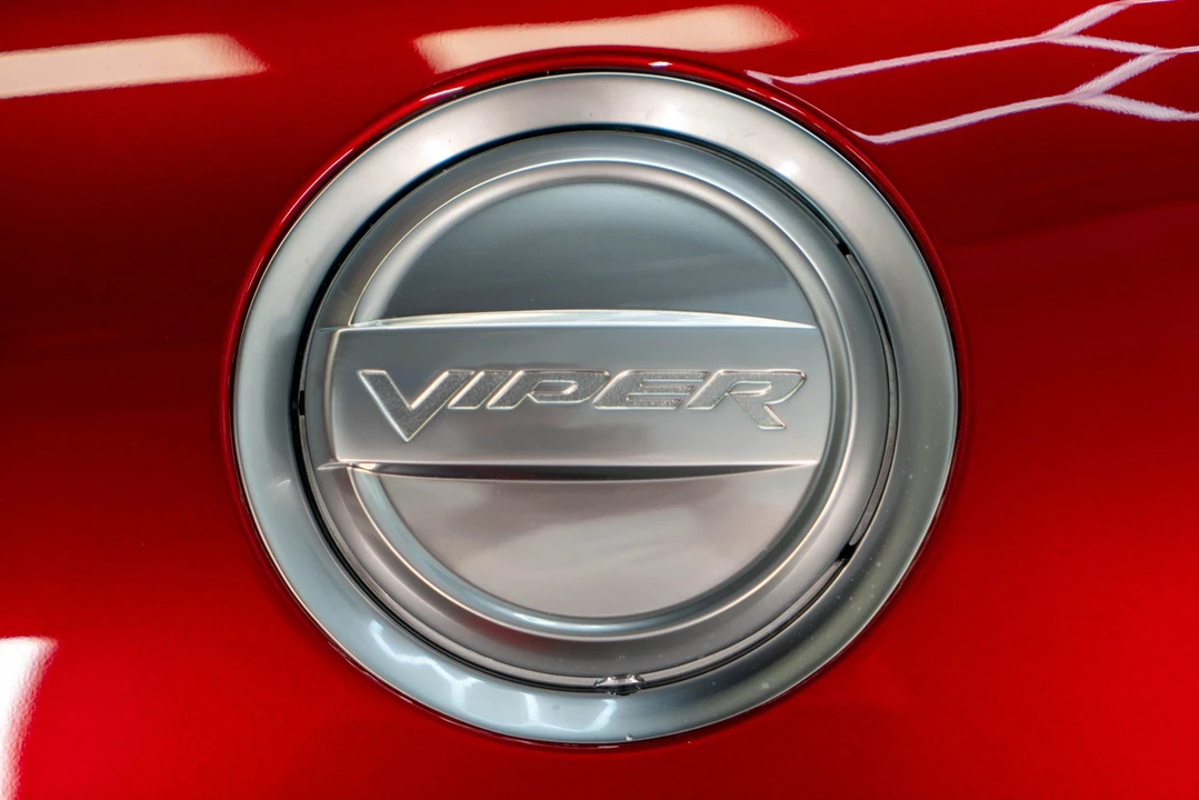 2013 Dodge Viper 5th Gen - Image 27 of 31