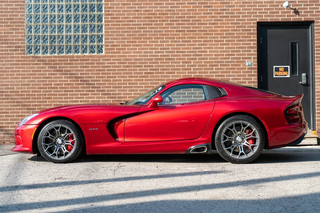 2013 Dodge Viper 5th Gen - Image 11 of 31