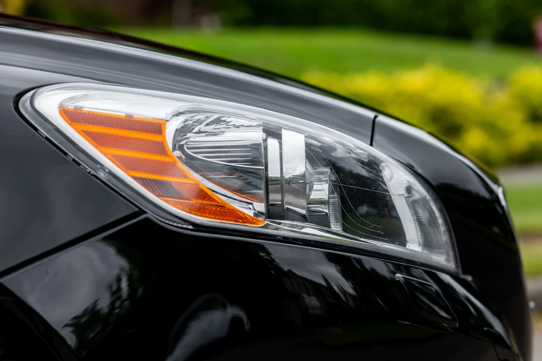 2013 Volvo C70 2nd Gen - Image 18 of 31
