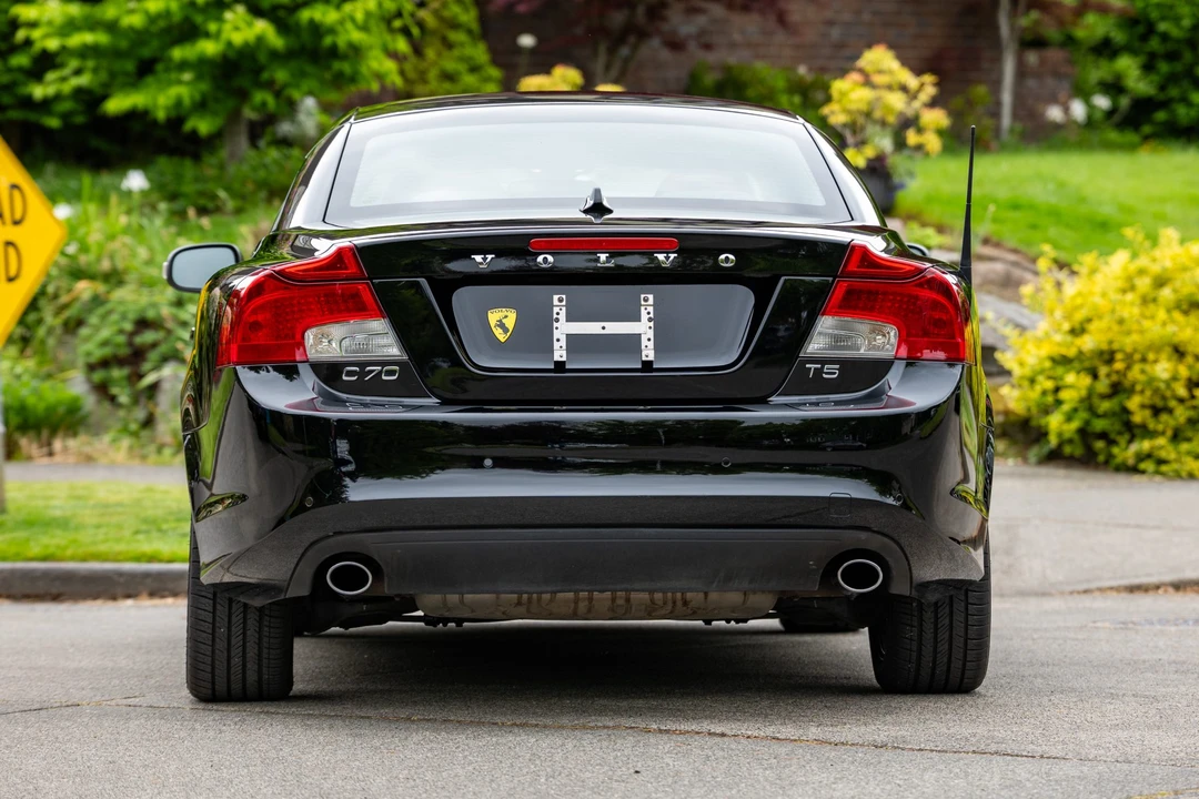2013 Volvo C70 2nd Gen - Image 13 of 31