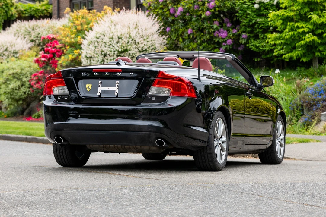 2013 Volvo C70 2nd Gen - Image 10 of 31