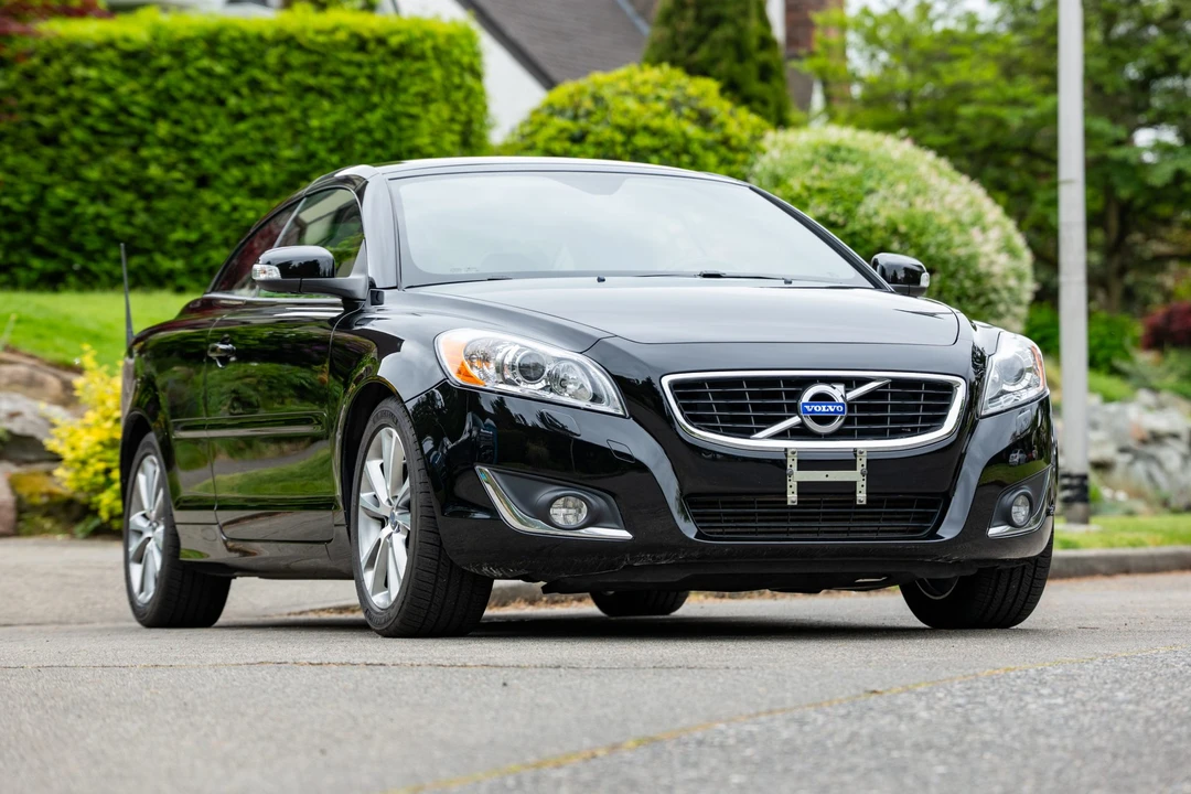 2013 Volvo C70 2nd Gen - Image 7 of 31