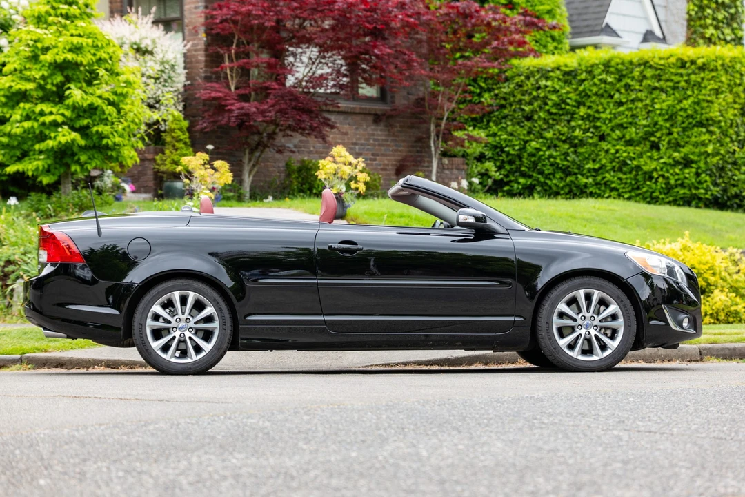 2013 Volvo C70 2nd Gen - Image 8 of 31