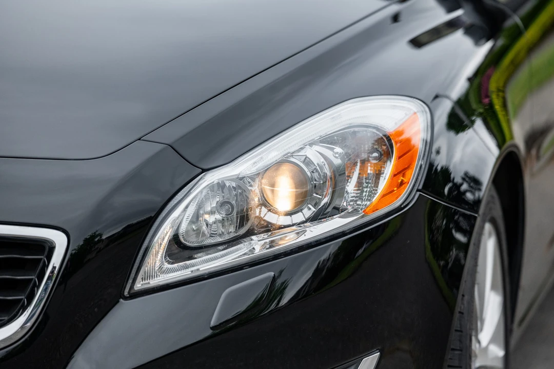 2013 Volvo C70 2nd Gen - Image 22 of 31