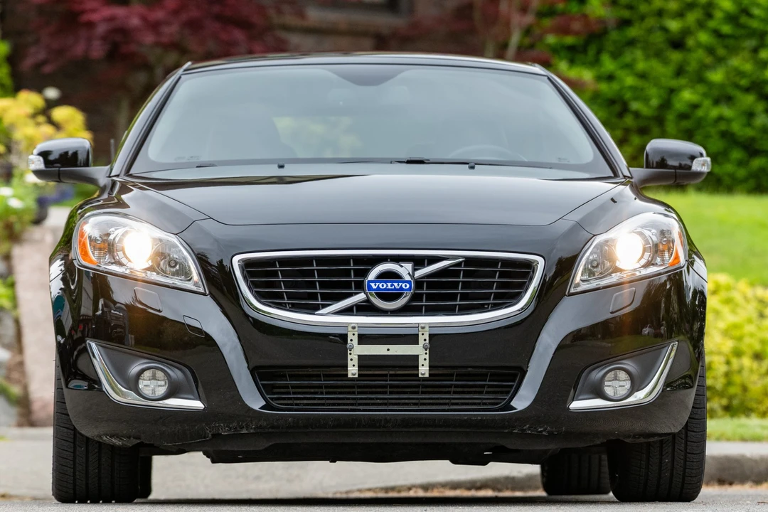 2013 Volvo C70 2nd Gen - Image 6 of 31