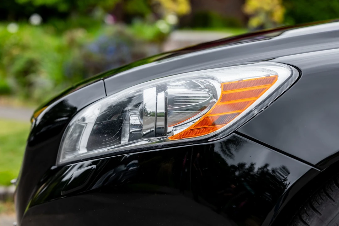 2013 Volvo C70 2nd Gen - Image 23 of 31