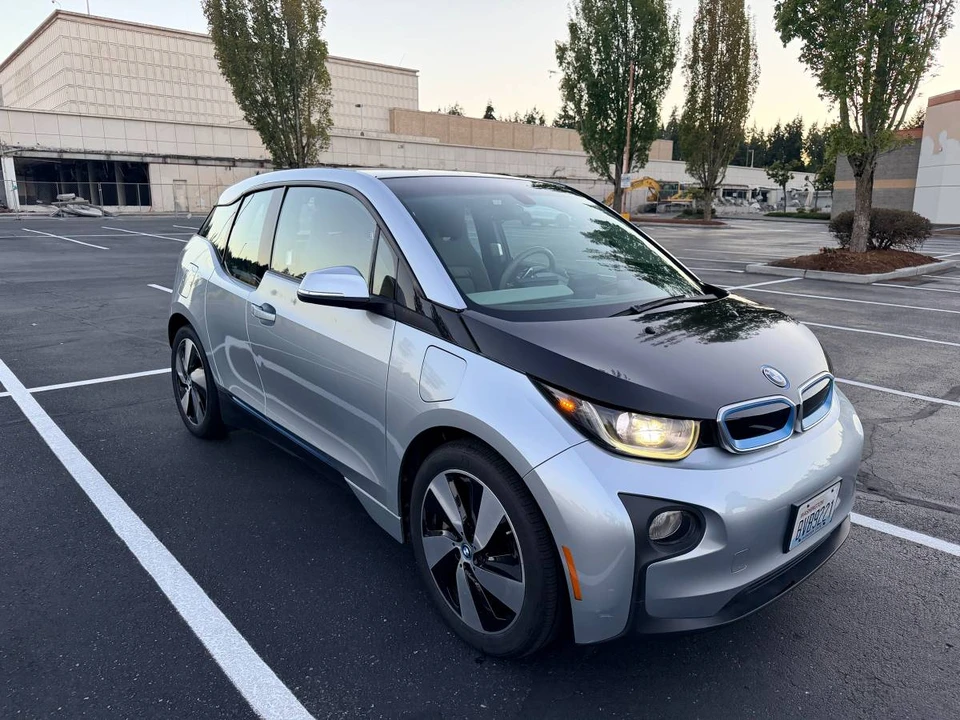 2014 BMW i3 - Image 17 of 21