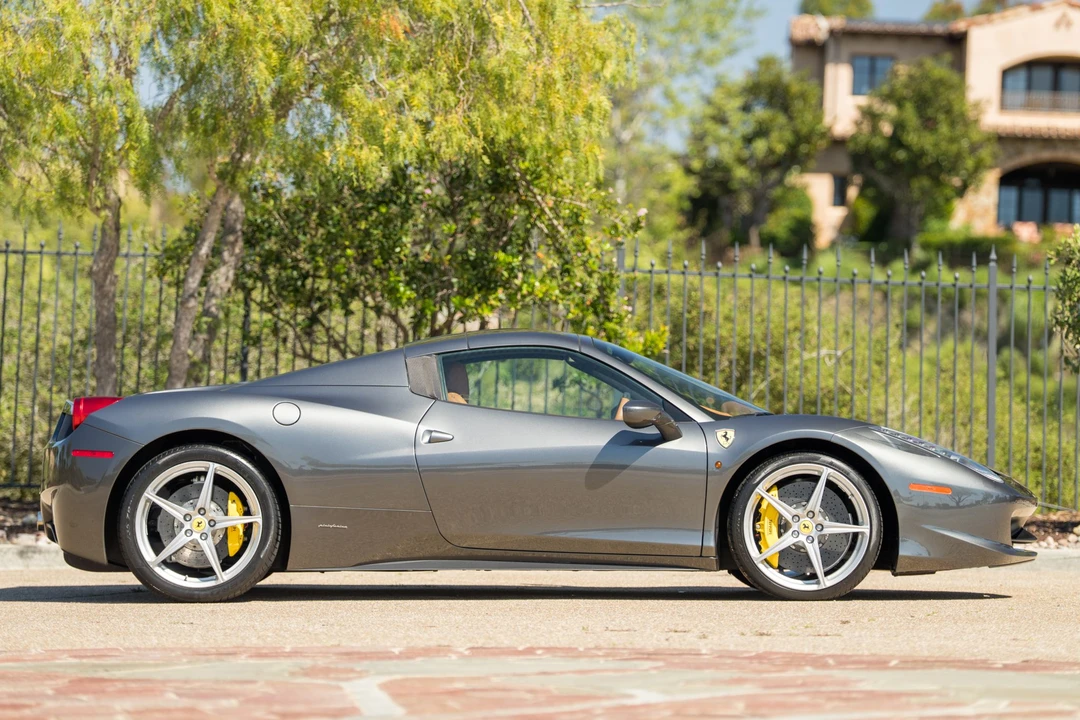 2014 Ferrari 458 Spider - Image 13 of 31