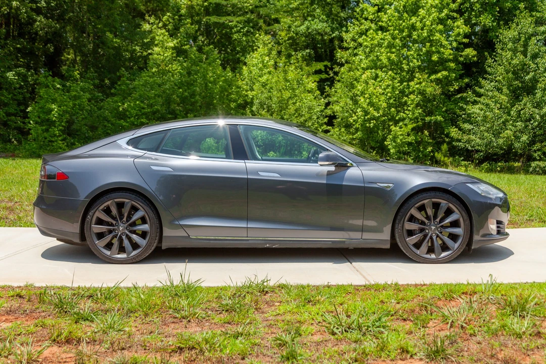 2014 Tesla Model S - Image 6 of 31