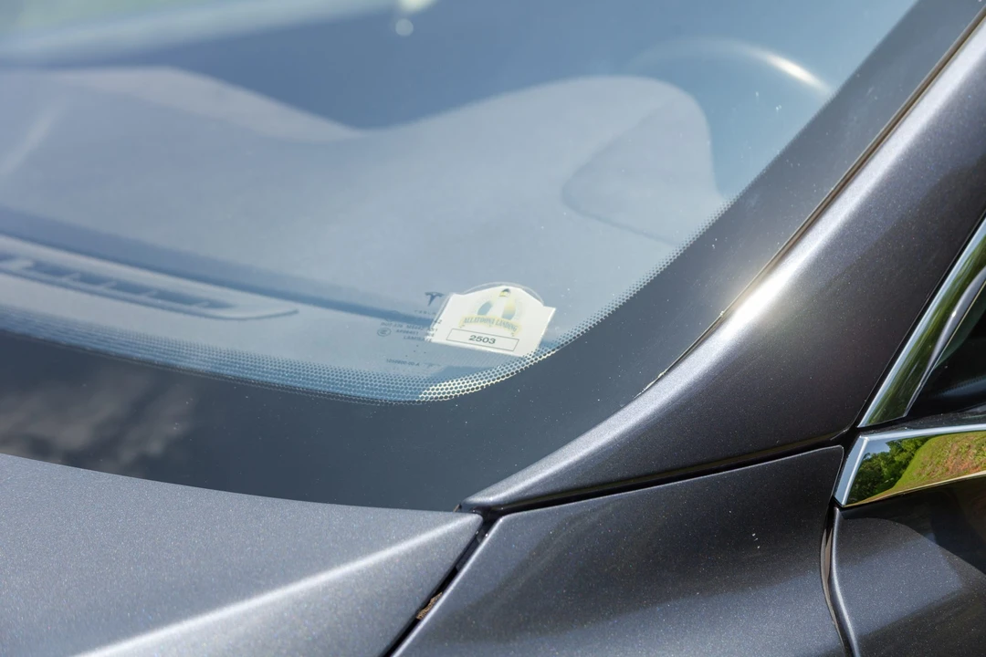 2014 Tesla Model S - Image 31 of 31