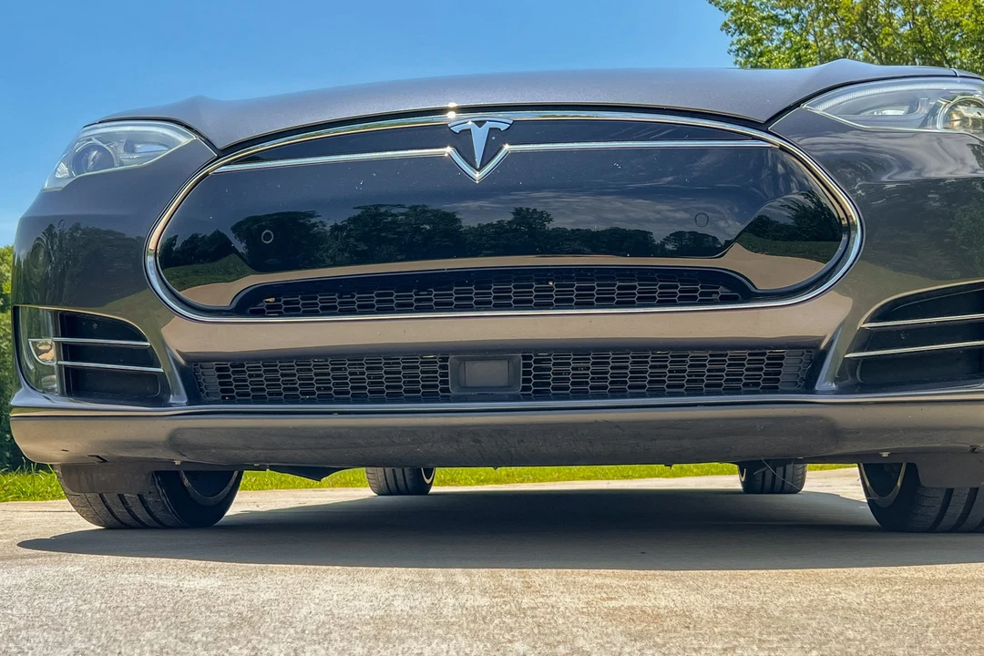 2014 Tesla Model S - Image 14 of 31
