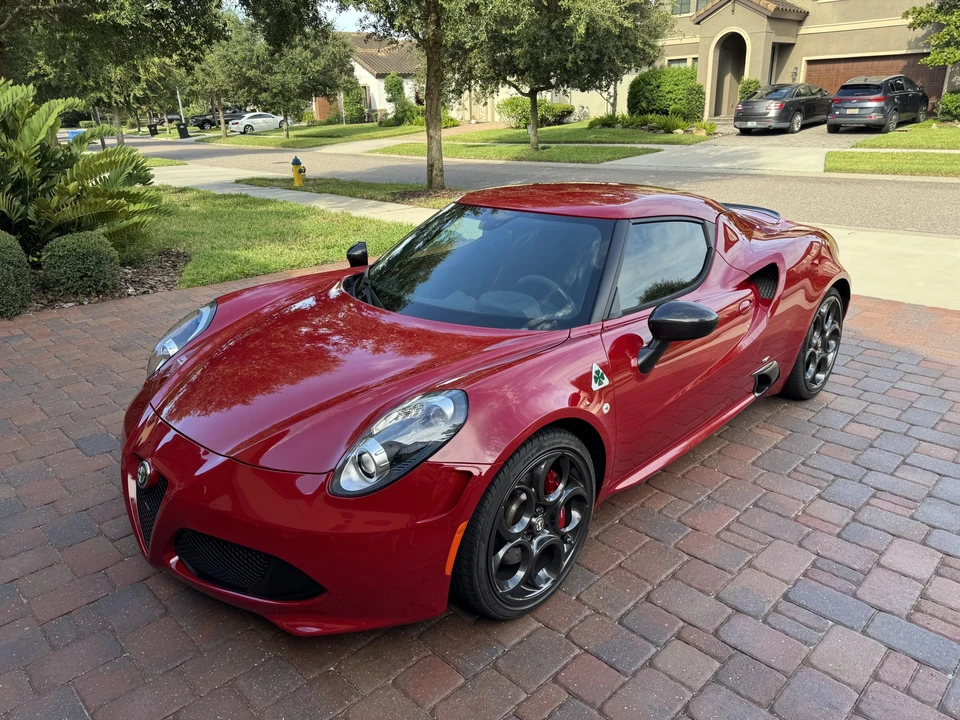 2015 Alfa Romeo 4C Coupe - Image 12 of 31