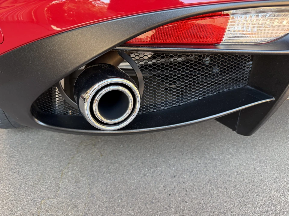 2015 Alfa Romeo 4C Coupe - Image 28 of 31
