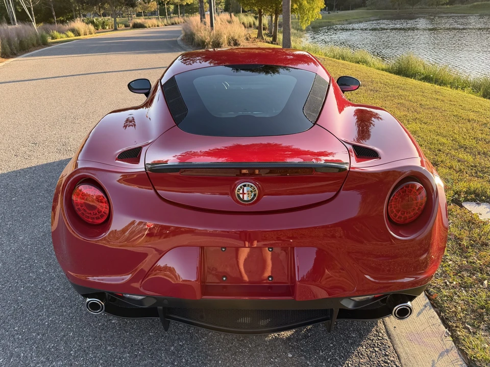 2015 Alfa Romeo 4C Coupe - Image 7 of 31