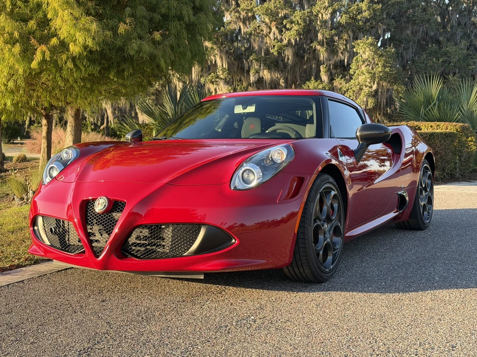 2015 Alfa Romeo 4C Coupe - Image 4 of 31