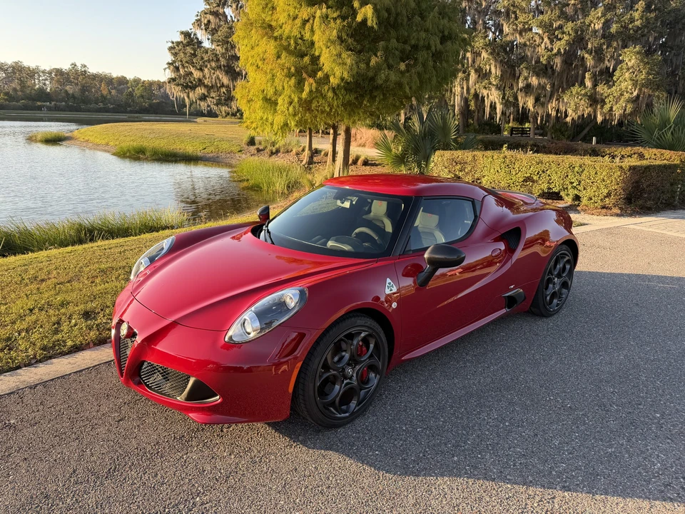 2015 Alfa Romeo 4C Coupe - Image 5 of 31