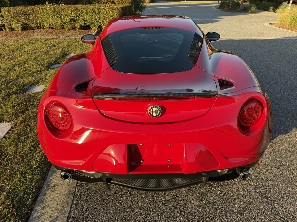 2015 Alfa Romeo 4C Coupe - Image 8 of 31