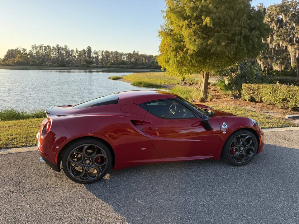 2015 Alfa Romeo 4C Coupe - Image 10 of 31