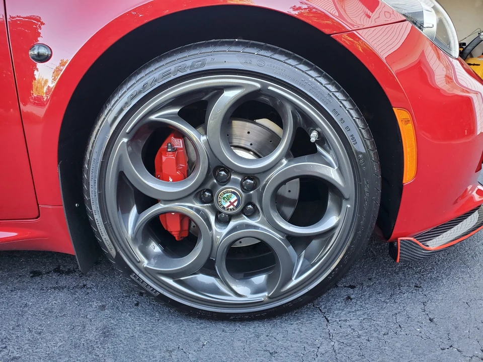 2015 Alfa Romeo 4C Coupe - Image 20 of 31
