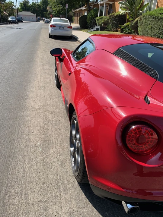 2015 Alfa Romeo 4C Coupe - Image 10 of 31