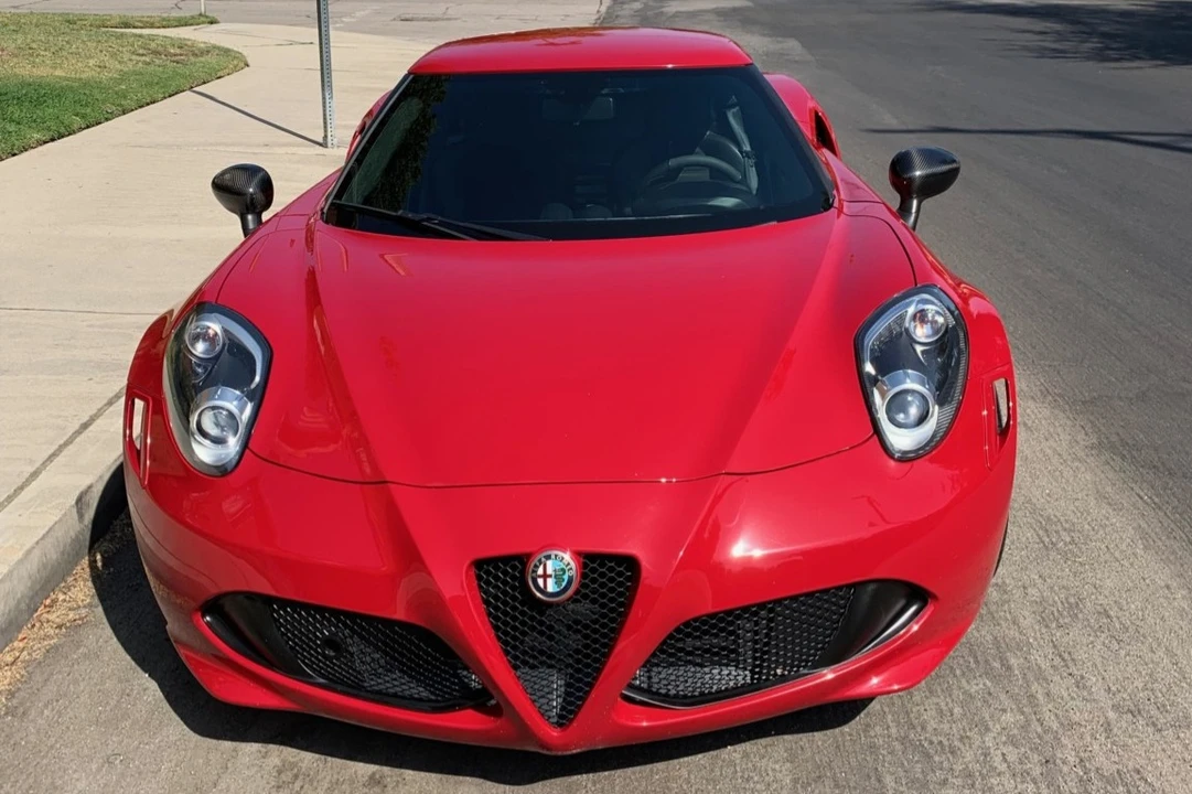 2015 Alfa Romeo 4C Coupe - Image 2 of 31