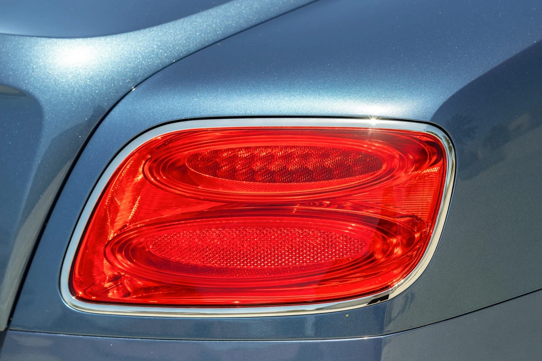 2015 Bentley Continental GTC - Image 21 of 31