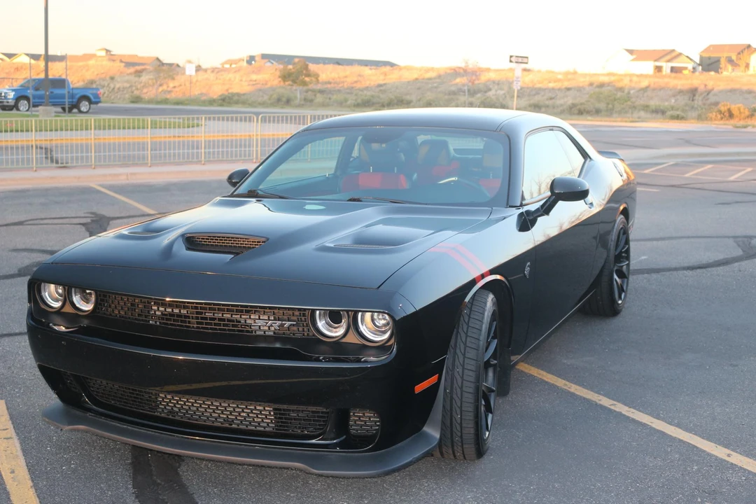 2015 Dodge Challenger SRT Hellcat 3rd Gen - Image 4 of 31