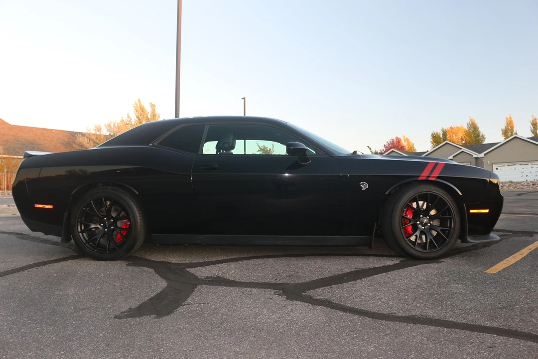 2015 Dodge Challenger SRT Hellcat 3rd Gen - Image 11 of 31