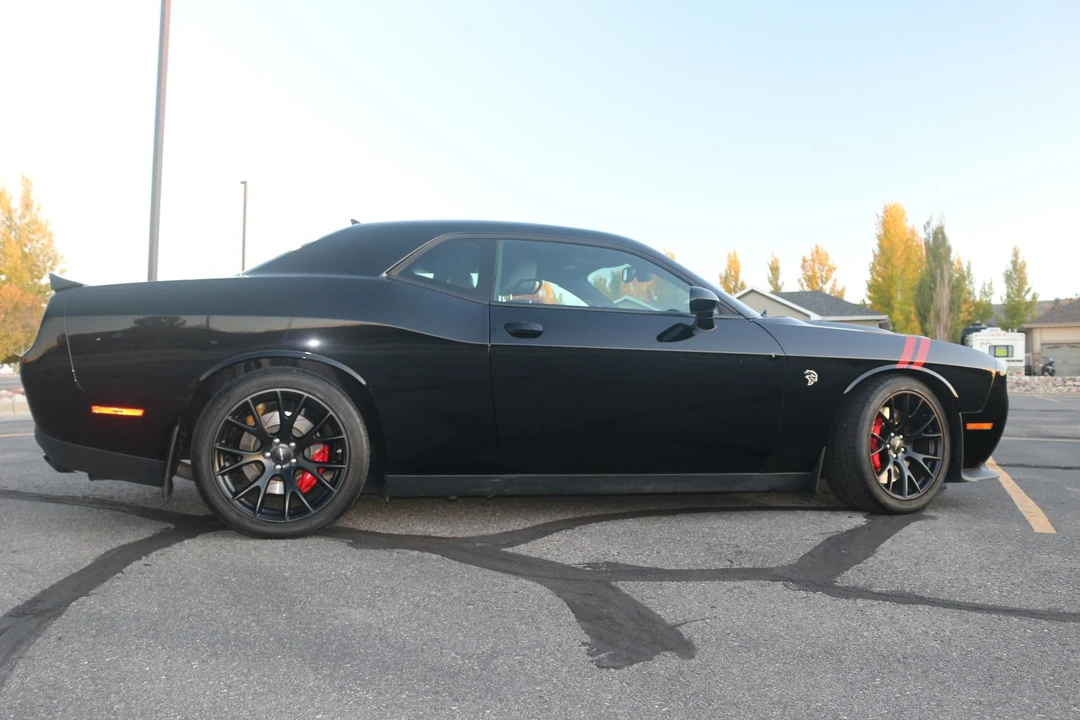 2015 Dodge Challenger SRT Hellcat 3rd Gen - Image 12 of 31