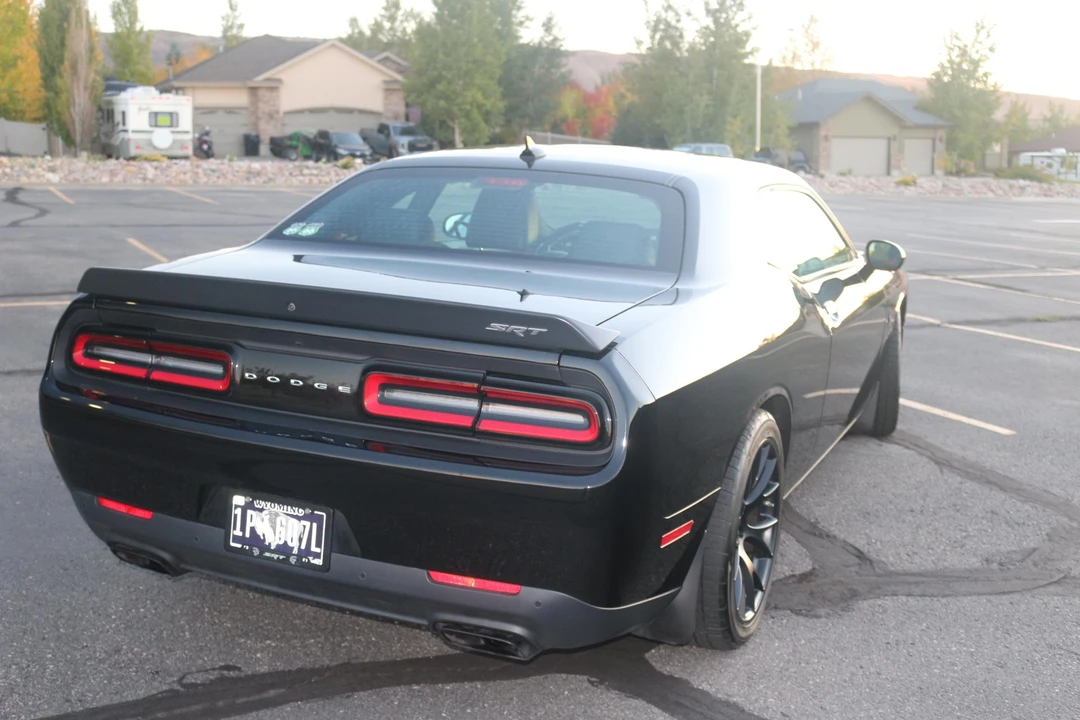 2015 Dodge Challenger SRT Hellcat 3rd Gen - Image 15 of 31