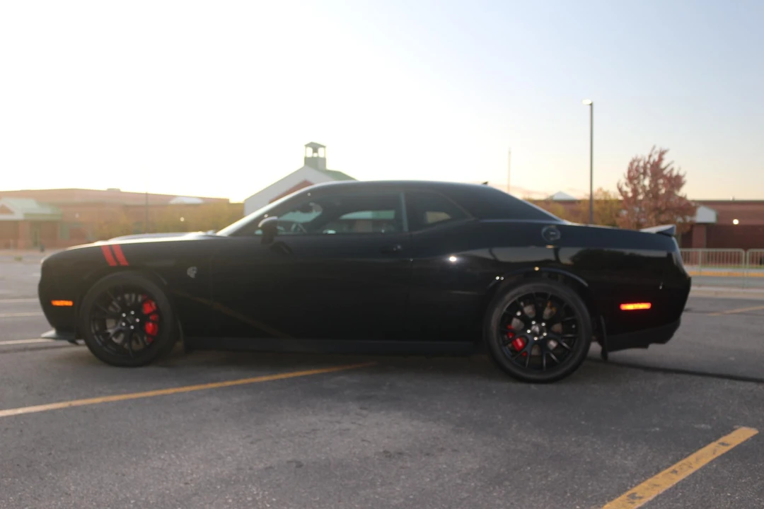 2015 Dodge Challenger SRT Hellcat 3rd Gen - Image 22 of 31