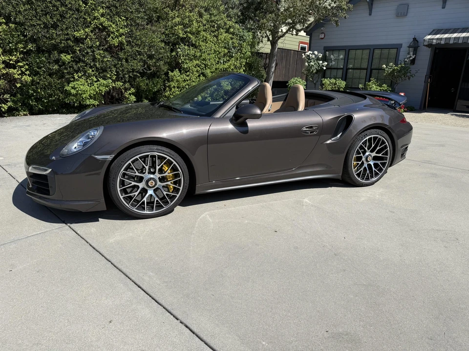 2015 Porsche 991 Turbo - Image 14 of 31