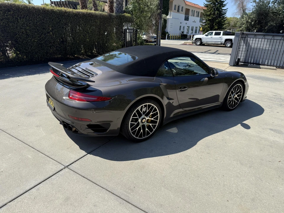 2015 Porsche 991 Turbo - Image 24 of 31