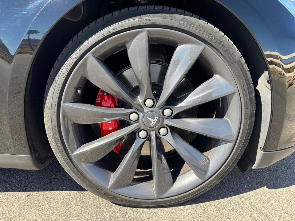 2015 Tesla Model S - Image 31 of 31
