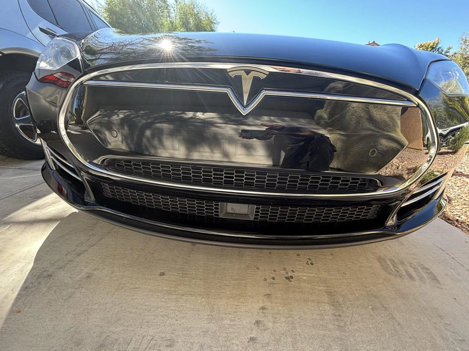 2015 Tesla Model S - Image 16 of 31