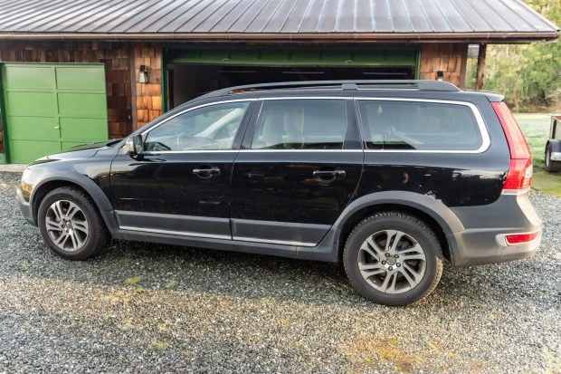 2015 Volvo XC70 3rd Gen - Image 3 of 8