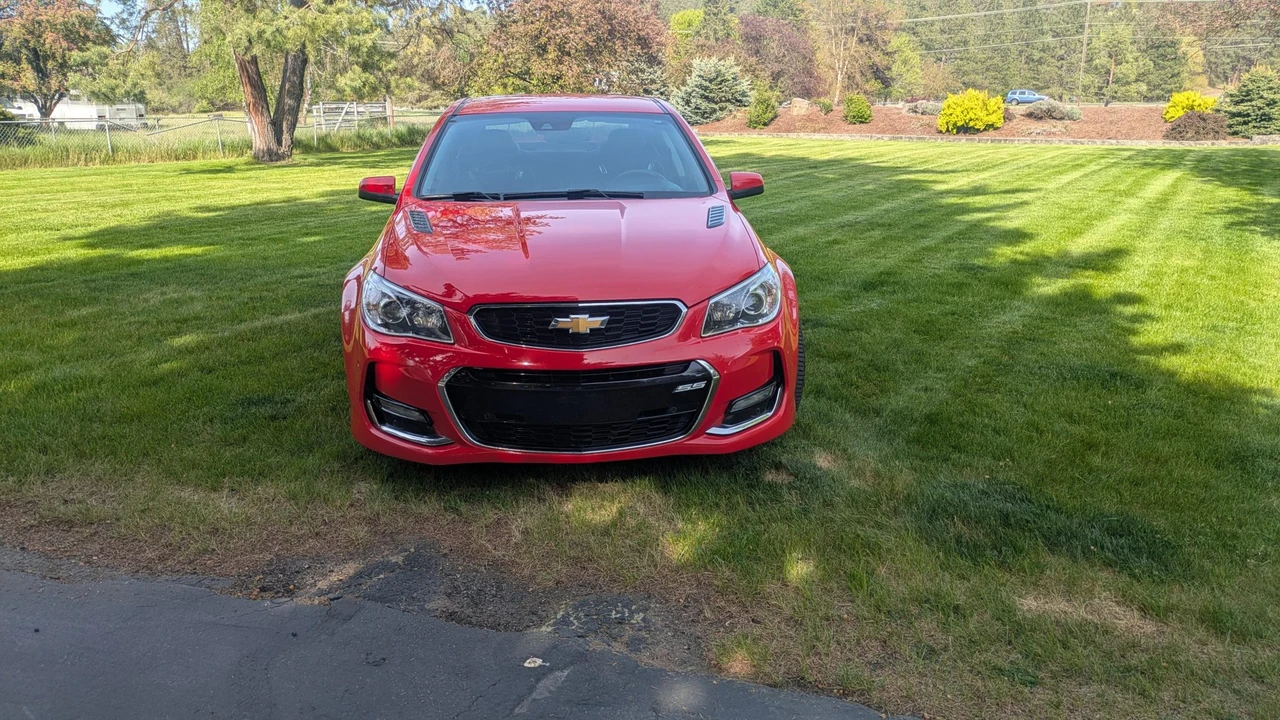 2016 Chevrolet SS - Image 2 of 31